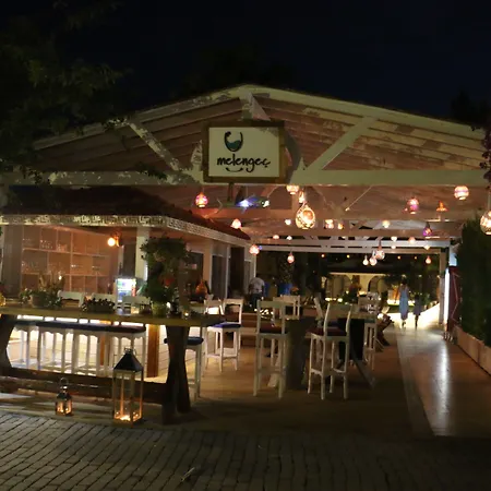 No 111 Boutique 酒店 古托克布库