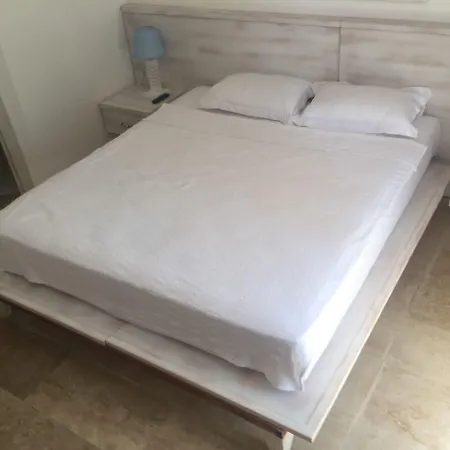 Hotel No 111 Boutique
